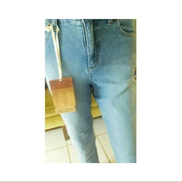 Lands End Curves Fit Jeans - Picture 3 of 11